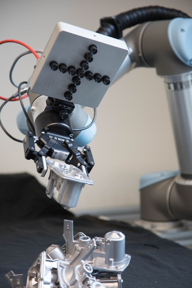 Lichtfeldsensor, durch den der Roboter komplexe Aufgaben bewältigen kann